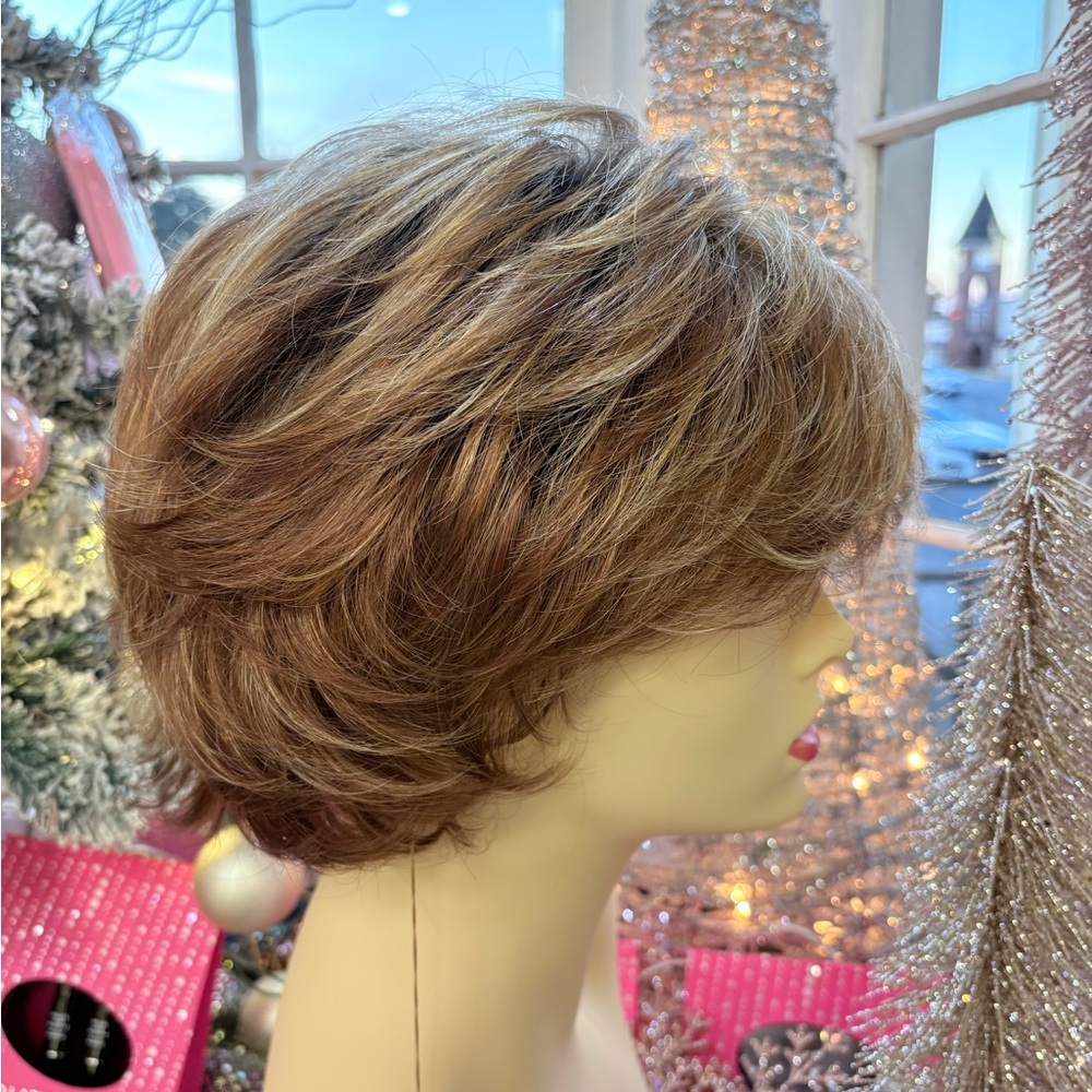 Envy synthetic wig Alyssa